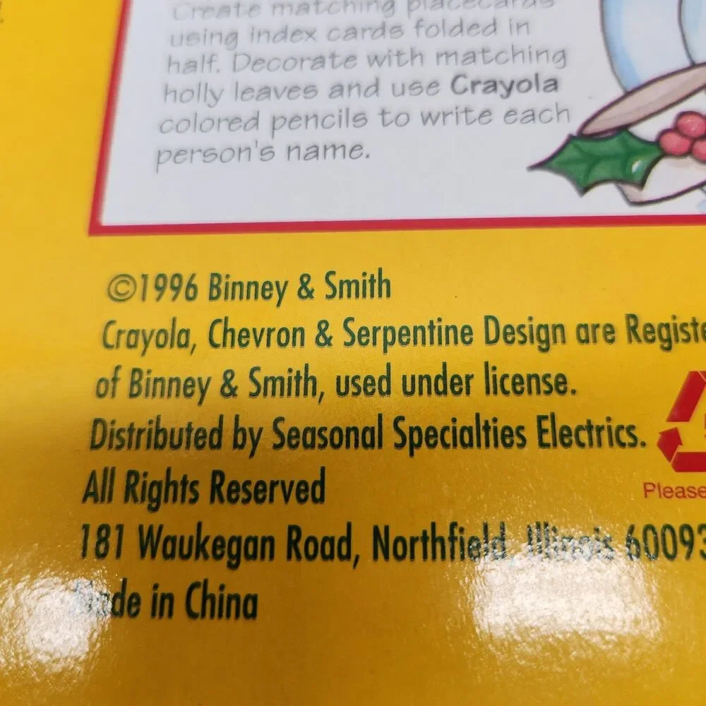 2 Boxes New Vintage 1996 Crayola Favorite Colors 100 Light Set Radical Red